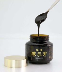画像1: 開豊 瓊玉膏（ケイギョウクコウ）300ｇ【第二類医薬品】 (1)